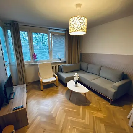 Clicktheflat Mila Center Varşova