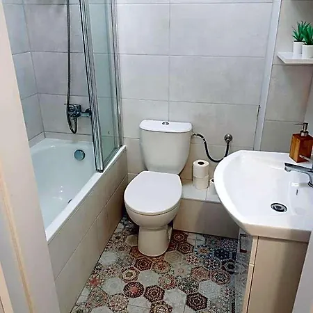 Hostel Clicktheflat Mila Center *
